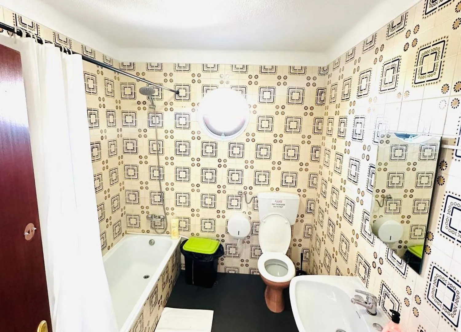 Portimao Central Holiday Hostel ,Algarve