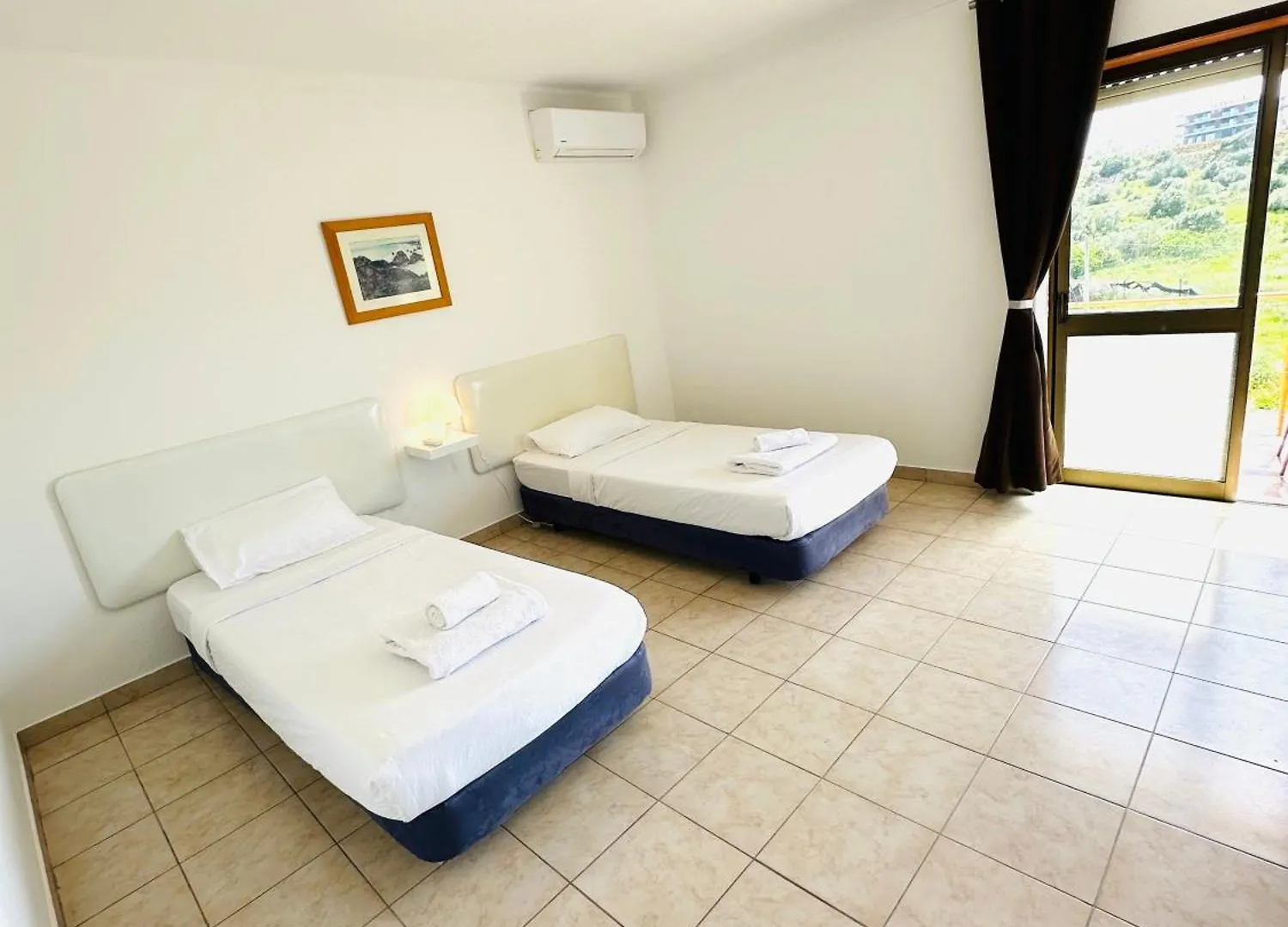 Portimao Central Holiday Hostel ,Algarve Portugal