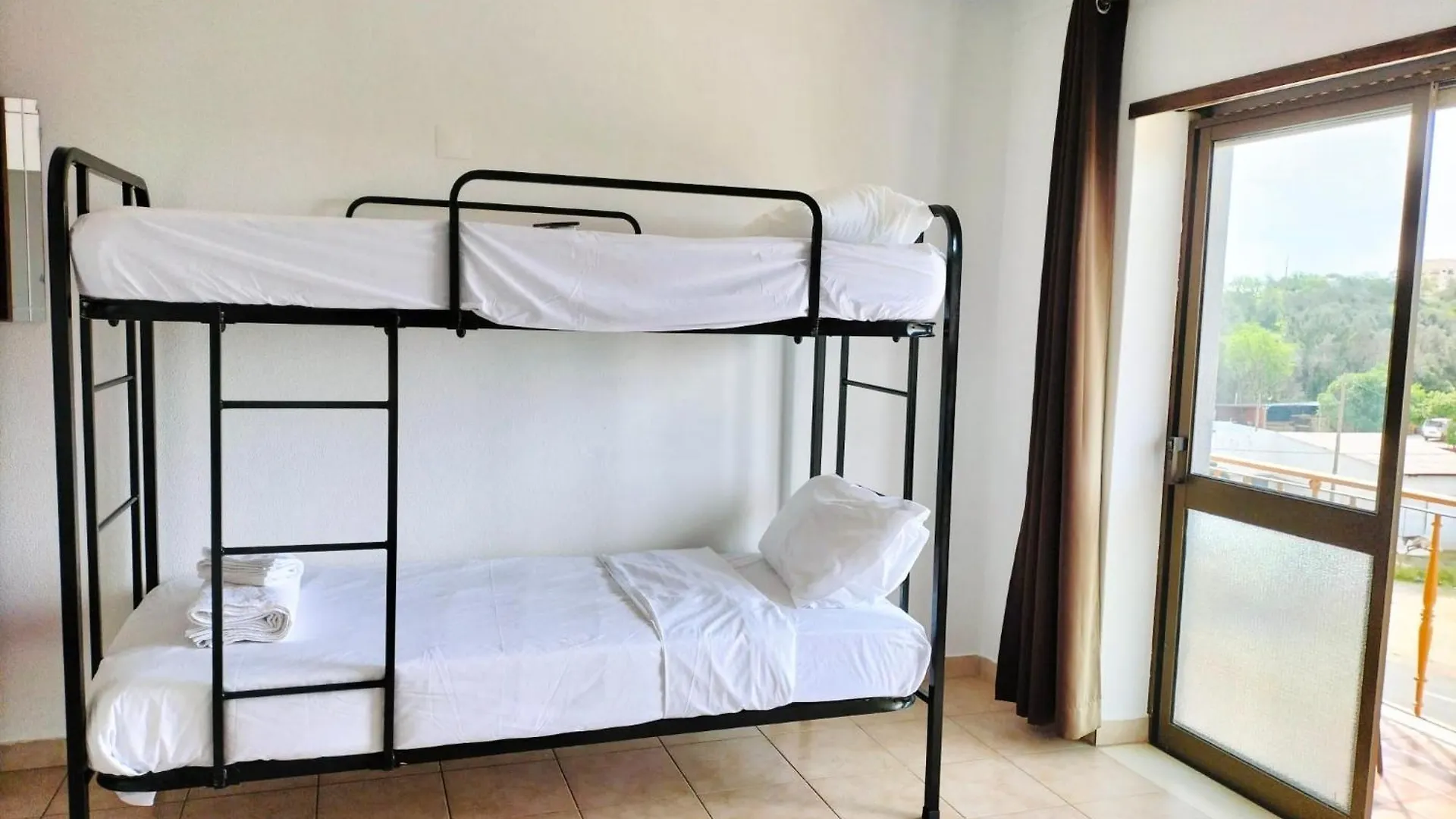 Portimao Central Holiday Hostel ,Algarve Portugal